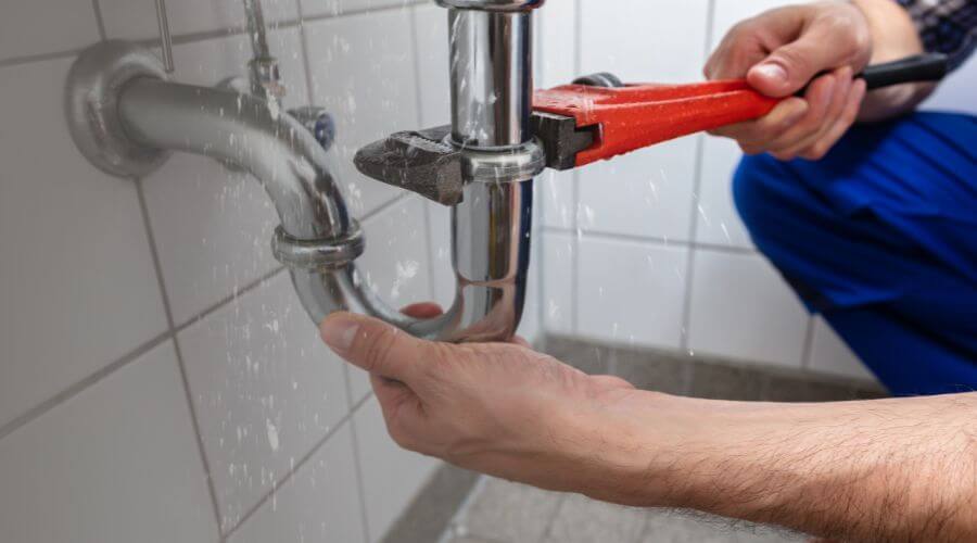Expert burst pipe repair services in Beaver, OH